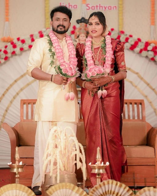 WHITE BEAUTY MAKE OVER AND BRIDAL HUT VAILATHUR